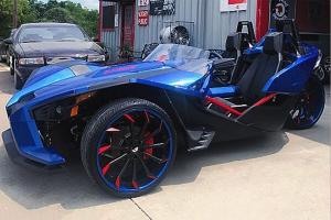 Polaris Slingshot on Forgiato Wheels (Navaja-ECX) '2017